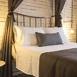 Hotel Pop