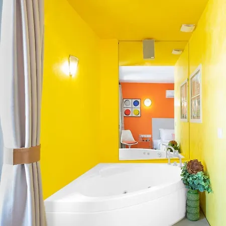 Pop Hotel 5*