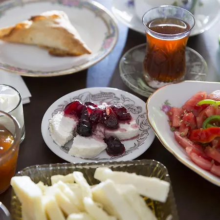 بوب فندق ألاتشاتي